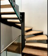 DOMINOX; Kovinsko stopnis!c!e z lesenimi stopnicami_1880.jpg